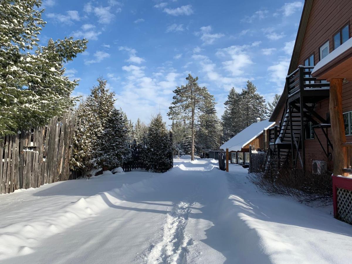 L'Auberge Refuge Du Trappeur Сен Матийо Дю Парк Екстериор снимка